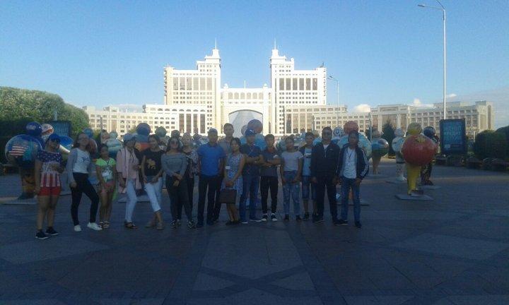 Жазғы каникул күндерінде мектебіміздің 35 баласы «ЭКСПО-2017» халықаралық мамандандырылған көрмесіне арнайы жолдама барып қайтты